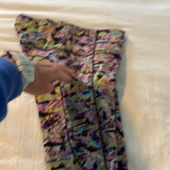 SeaWheeze Fast & Free Crop - Picture 2 of 4